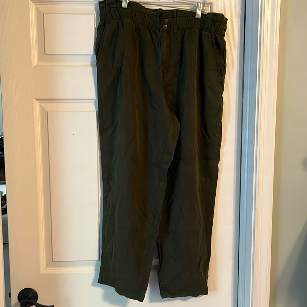 NWT Loft olive green large tall ankle pants